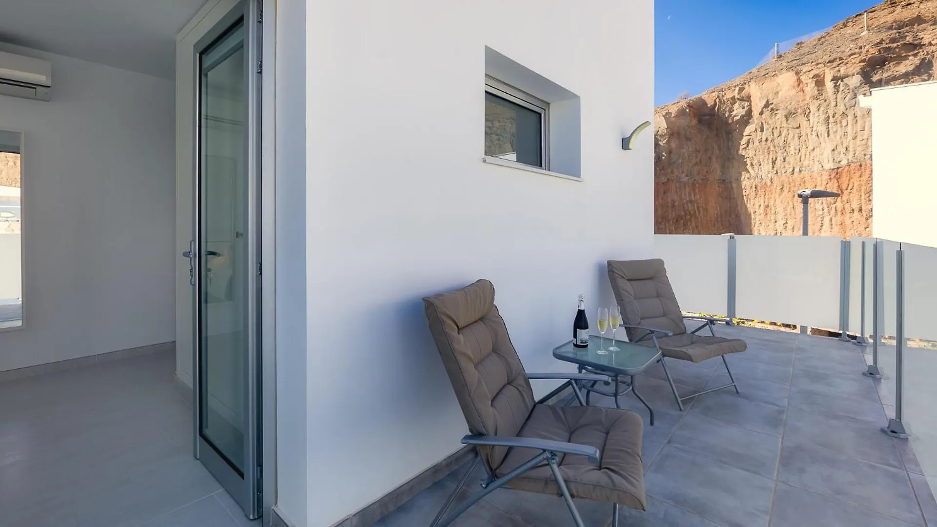 Villa Rosa-Soleada Villa Privada Con Piscina Climatizada & Wifi En Tauro-Mogan La Playa de Tauro