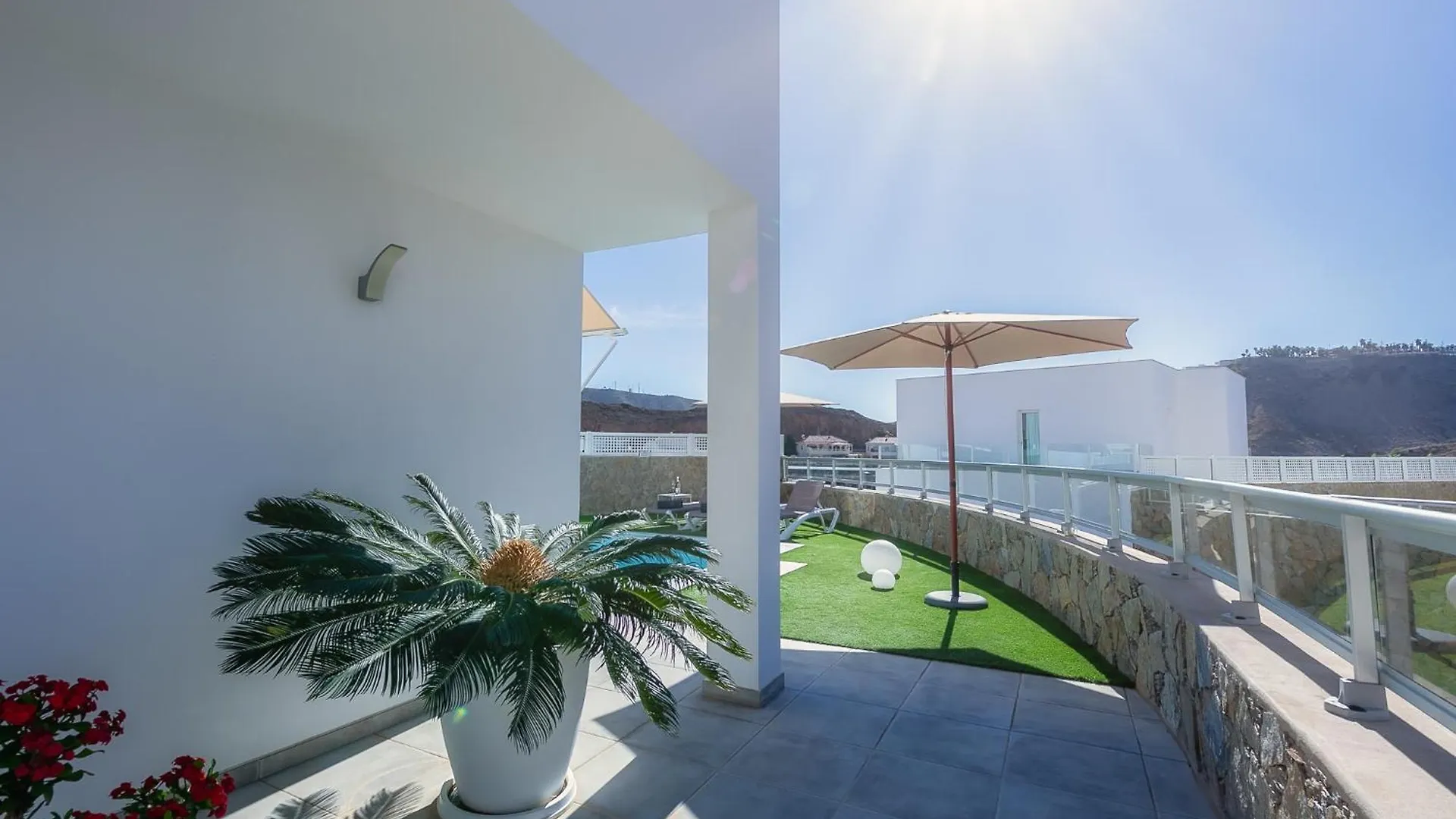 Villa Rosa-Soleada Villa Privada Con Piscina Climatizada & Wifi En Tauro-Mogan La Playa de Tauro
